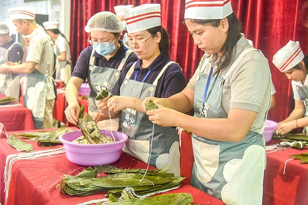 广州美亚开展“浓情端午 粽享欢乐”包粽子比赛！